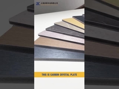 Pared de fondo con patrón impreso en 3D de placa de cristal de carbono