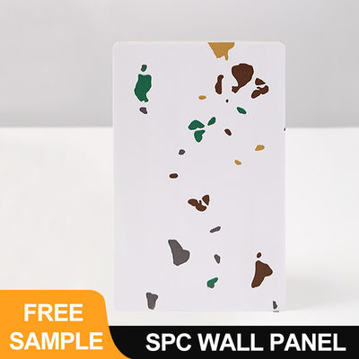 Panel de pared de SPC 600*2440*4mm Piedra resistente al agua Plástico ecológico Grano de madera de bloqueo sin costura Tabla de decoración interior