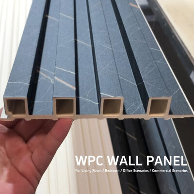 B paneles de pared estriados wpc impermeables a prueba de fuego para el panel de pared de fondo de TV